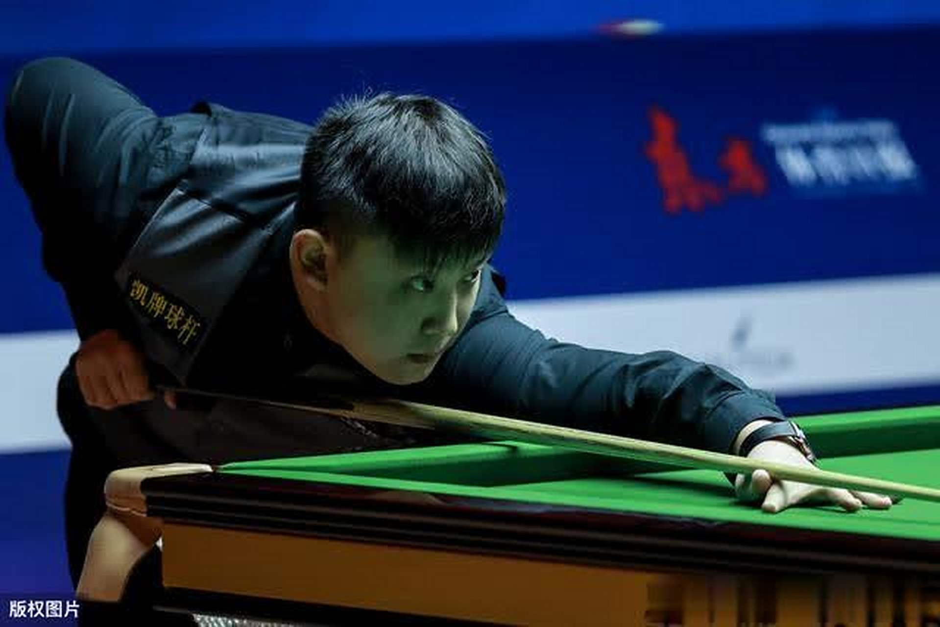 也折射出欧 也折射出欧